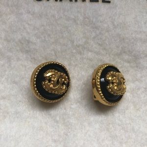 Auth. Vintage Chanel Black Clip On CC Earrings